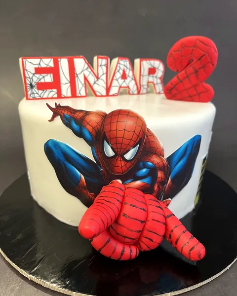 Tarta de Spiderman con el 2