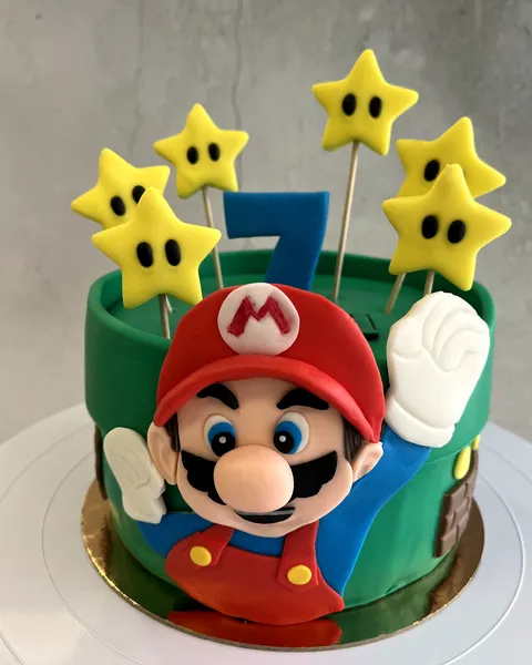 Tarta de Super Mario con el 7
