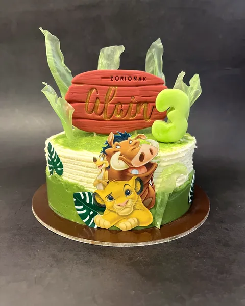 Tarta de Timón, Pumba y Simba con el 3