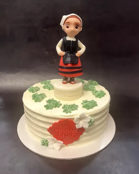 Tarta con figura de neska