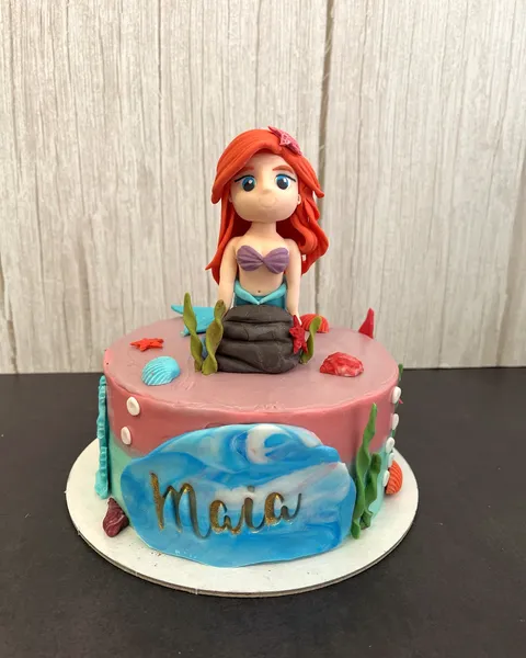 Tarta de Ariel con fondo marino