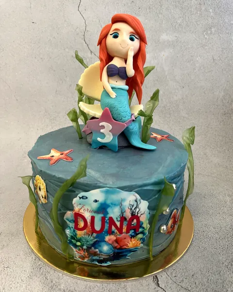 Tarta de Ariel con el 3
