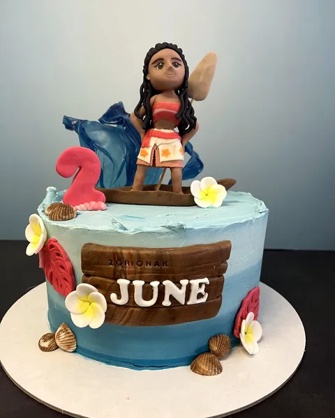 Tarta de Vaiana con el 2