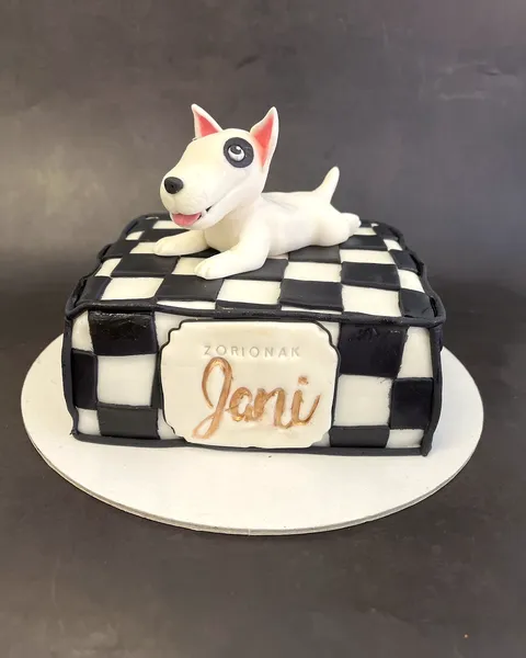 Tarta de cuadros con bull terrier