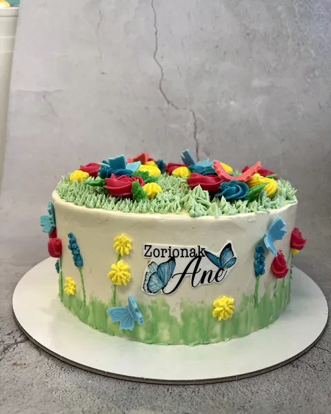 Tarta de flores silvestres