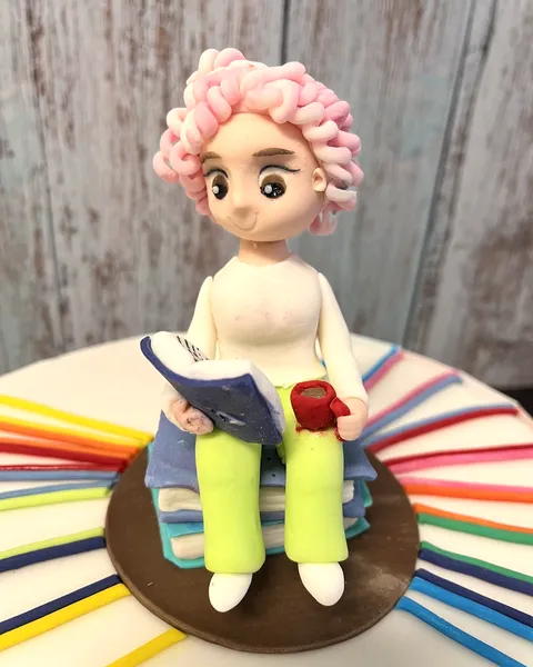 Lectora de pelo rosa de fondant