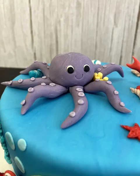 Pulpo morado de fondant